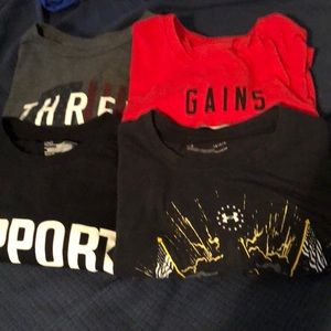 4 Under Armour s/s knit screen tees Size L